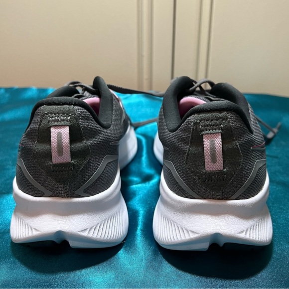 Saucony Ride 15 - Picture 6 of 6